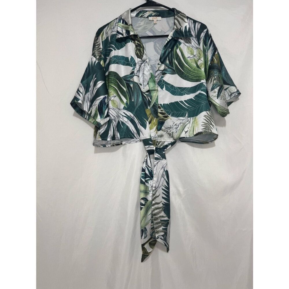 Cropped Short Sleeve Blouse Size L